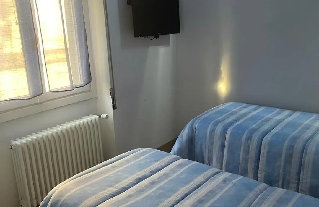 Rooms Of Love-1