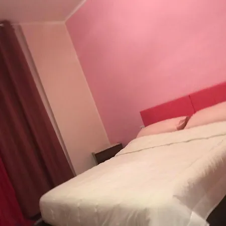 B&B Students Home-3